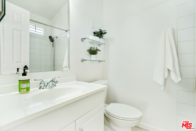 2 Bed Home for Sale in Studio City, California