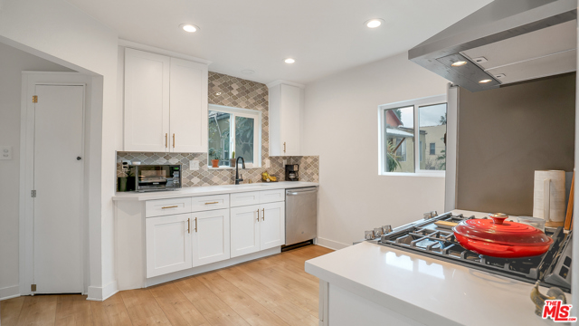 2 Bed Home for Sale in Los Angeles, California