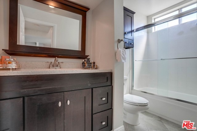 2 Bed Home for Sale in Studio City, California