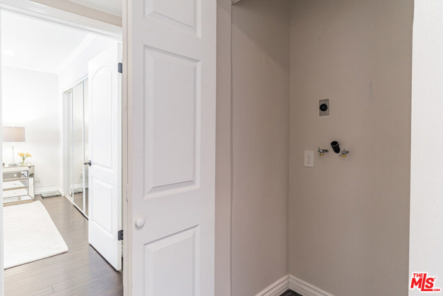 2 Bed Home for Sale in Sherman Oaks, California