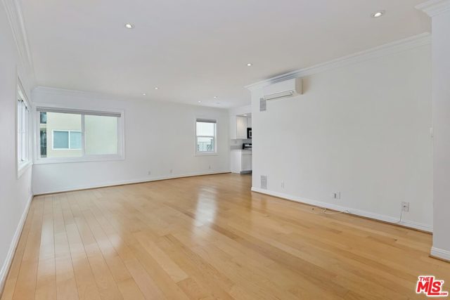 1 Bed Home for Sale in Los Angeles, California