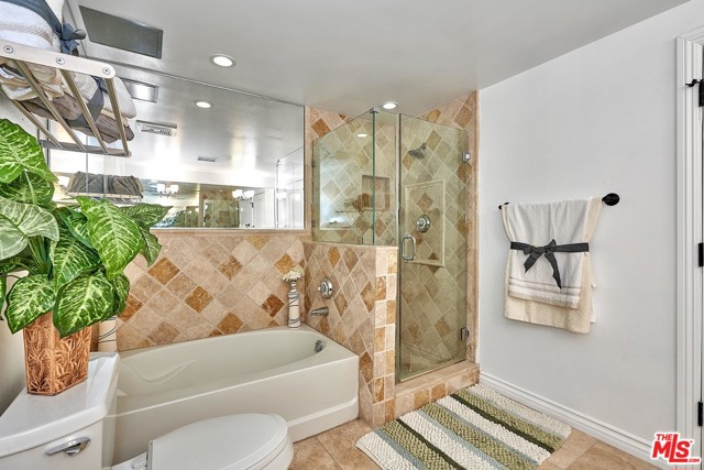 3 Bed Home for Sale in Los Angeles, California