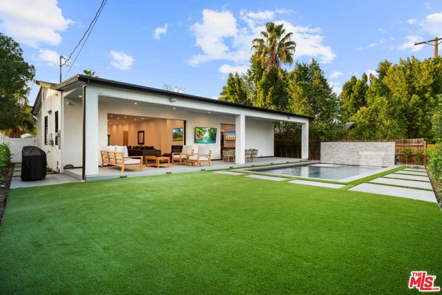 4 Bed Home for Sale in Encino, California