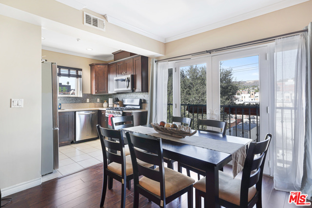 2 Bed Home for Sale in Los Angeles, California