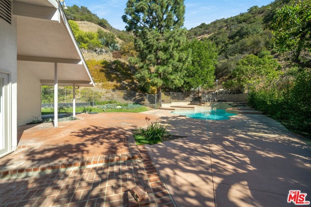 4 Bed Home for Sale in Beverly Hills, California