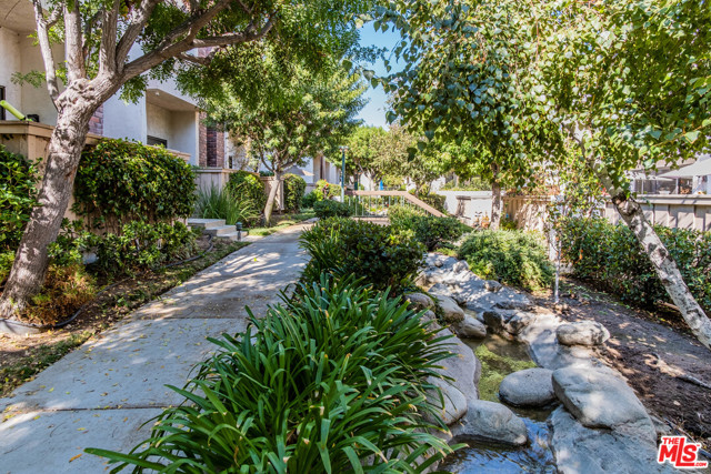 2 Bed Home for Sale in Encino, California