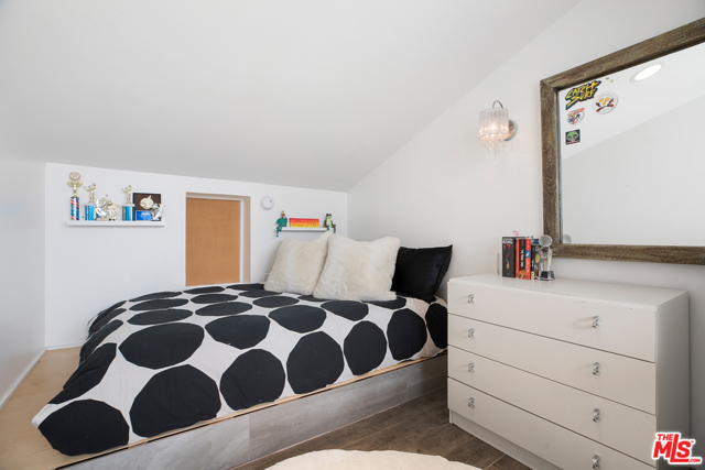 2 Bed Home for Sale in Pacific Palisades, California