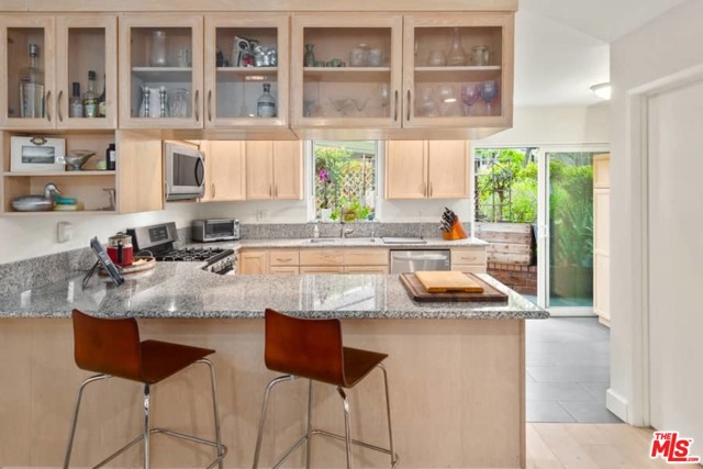 2 Bed Home for Sale in Playa del Rey, California