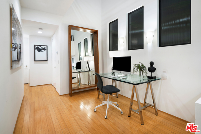 3 Bed Home for Sale in Venice, California