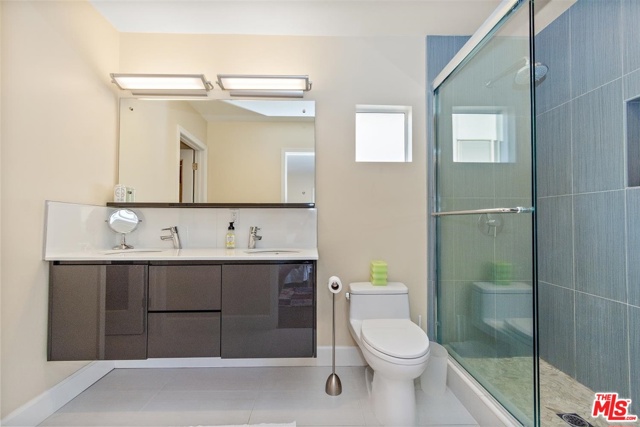 3 Bed Home for Sale in Playa del Rey, California