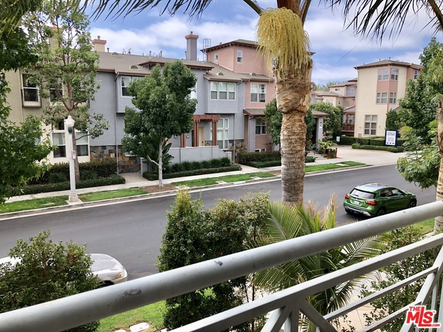 3 Bed Home for Sale in Los Angeles, California
