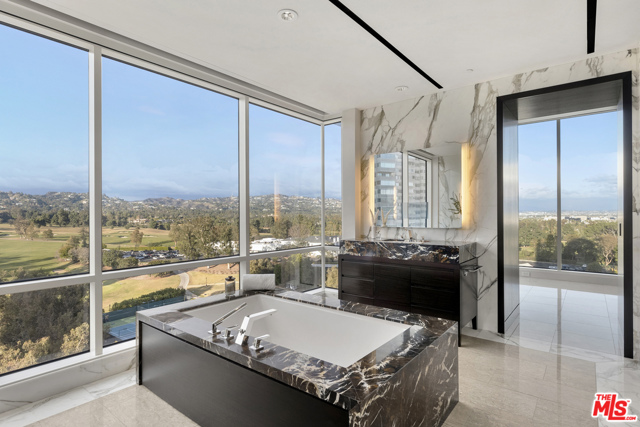 4 Bed Home for Sale in Los Angeles, California
