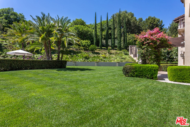 7 Bed Home for Sale in Beverly Hills, California