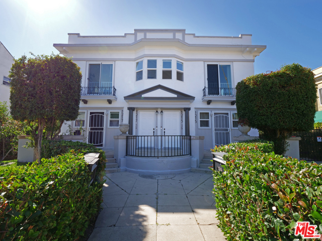 1 Bed Home for Sale in Los Angeles, California