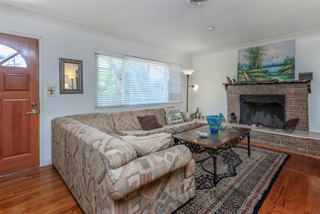 647 San Dieguito Dr