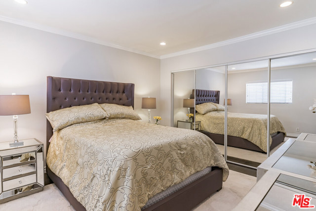 2 Bed Home for Sale in Sherman Oaks, California