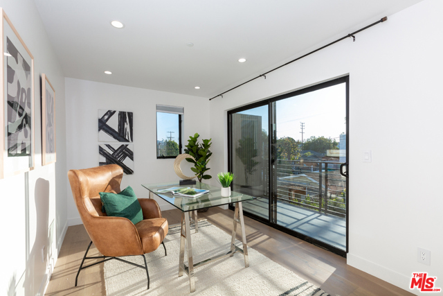 5 Bed Home for Sale in Venice, California