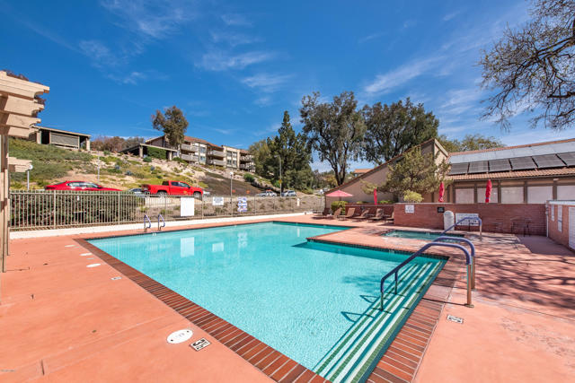 2 Bed Home for Sale in Thousand Oaks, California