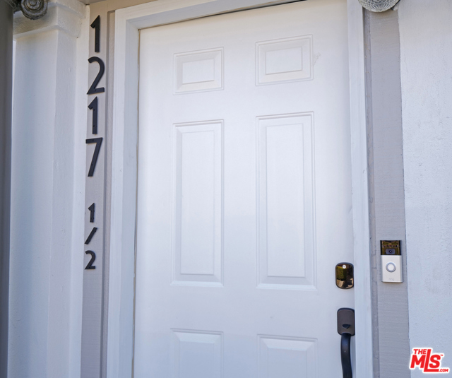 1 Bed Home for Sale in Los Angeles, California