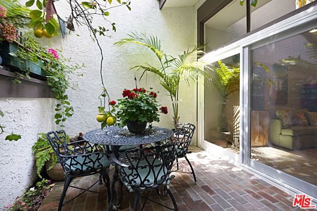 2 Bed Home for Sale in Pacific Palisades, California