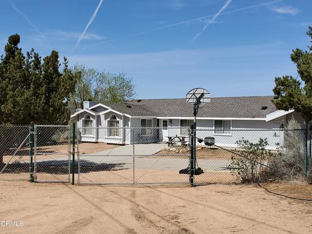 Detail Gallery Image 1 of 1 For 31408 Angeles Forest Hwy, Palmdale,  CA 93550 - 4 Beds | 2 Baths