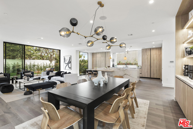 5 Bed Home for Sale in Los Angeles, California