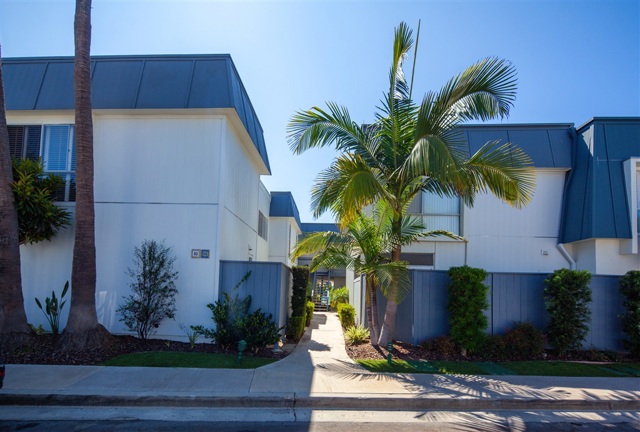 94 Antigua Court
