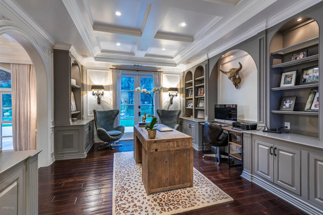 6 Bed Home for Sale in Westlake Village, California