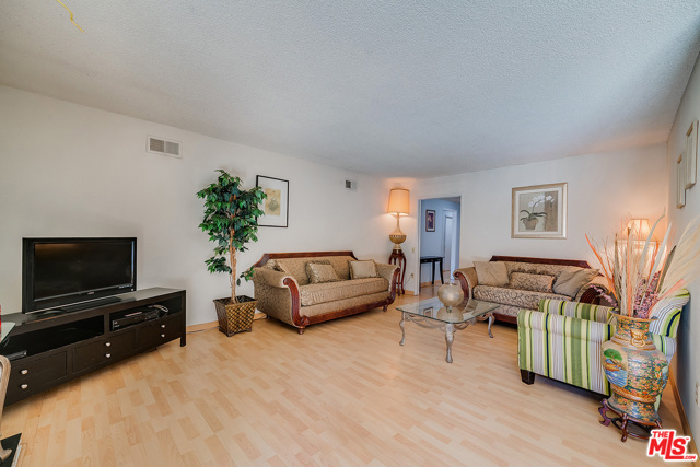 3 Bed Home for Sale in North Hollywood, California