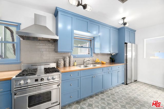 3 Bed Home for Sale in Venice, California