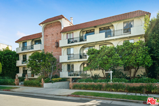 1 Bed Home for Sale in Los Angeles, California
