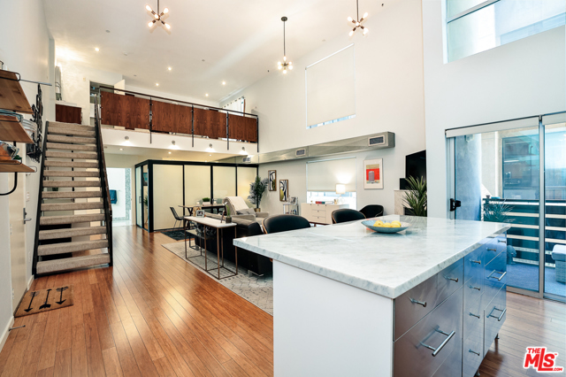 2 Bed Home for Sale in Los Angeles, California