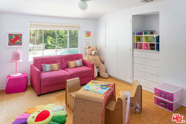 4 Bed Home for Sale in Los Angeles, California