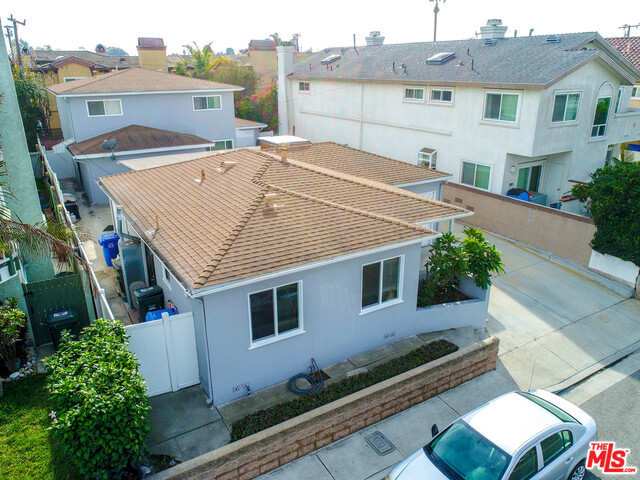 2208 MANHATTAN BEACH, Redondo Beach, California 90278, ,Residential Income,Sold,MANHATTAN BEACH,18304590