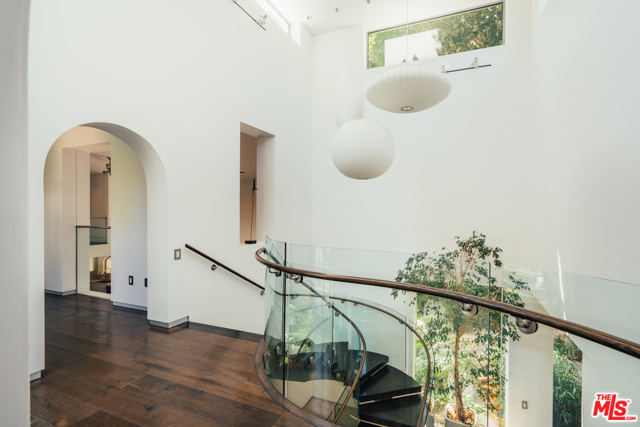 5 Bed Home for Sale in Pacific Palisades, California
