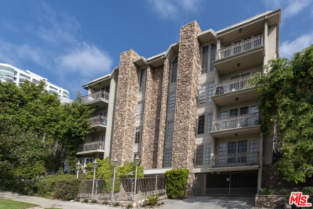 2 Bed Home for Sale in Los Angeles, California