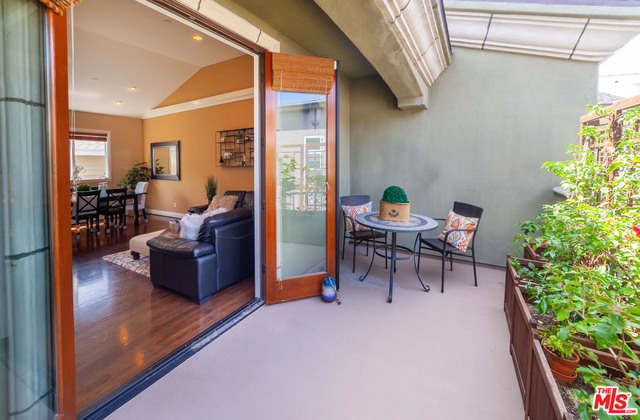 2417 CARNEGIE Lane, Redondo Beach, California 90278, 4 Bedrooms Bedrooms, ,3 BathroomsBathrooms,Residential,Sold,CARNEGIE,19491110