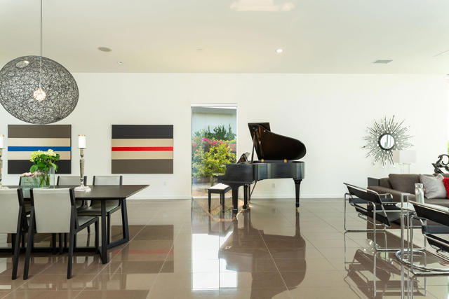 511 Skylar Lane, Palm Springs, CA 92262