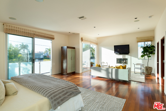 3 Bed Home for Sale in Venice, California