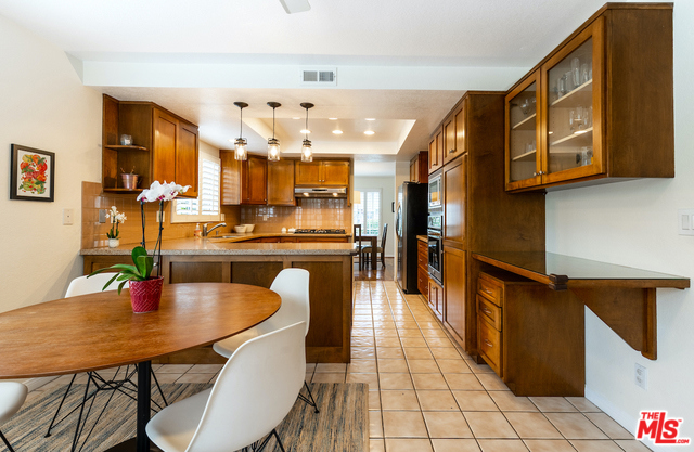 2210 HARRIMAN Lane, Redondo Beach, California 90278, 4 Bedrooms Bedrooms, ,2 BathroomsBathrooms,Residential,Sold,HARRIMAN,20544094