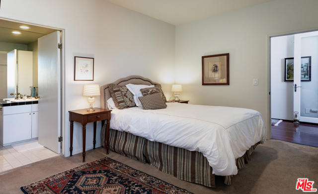 2 Bed Home for Sale in Santa Monica, California