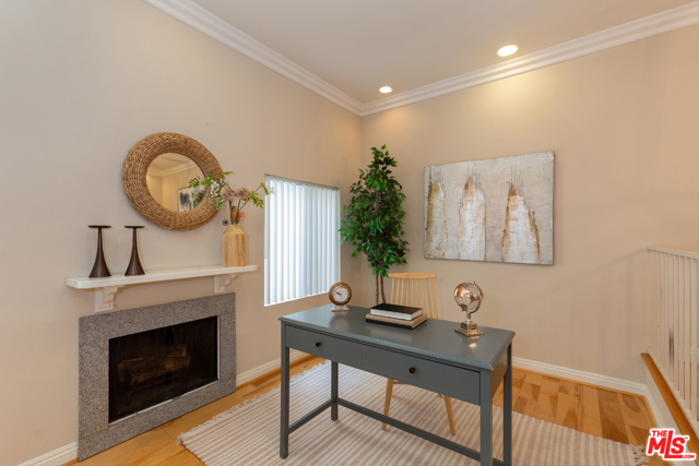 2 Bed Home for Sale in Los Angeles, California