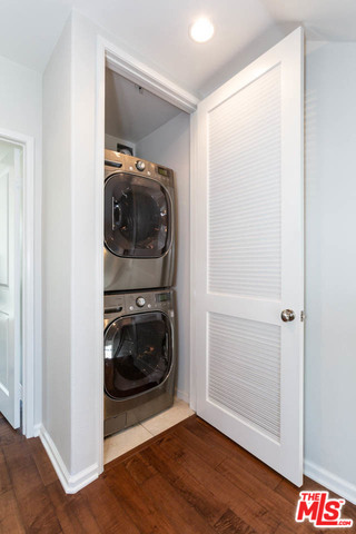 2 Bed Home for Sale in Los Angeles, California