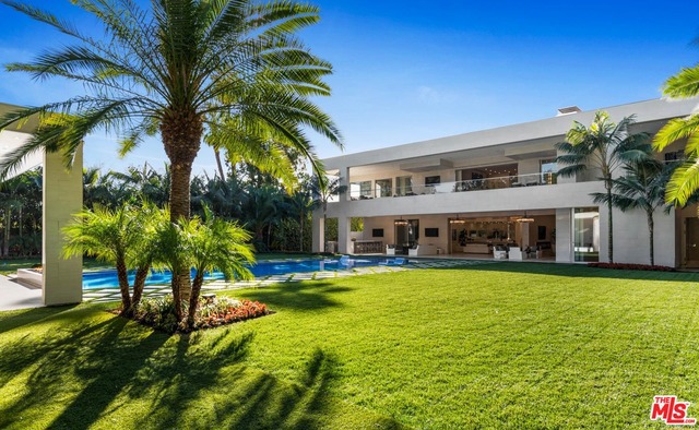 7 Bed Home for Sale in Beverly Hills, California