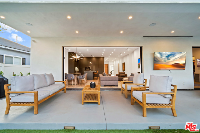 4 Bed Home for Sale in Encino, California