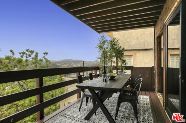 5 Bed Home for Sale in Los Angeles, California