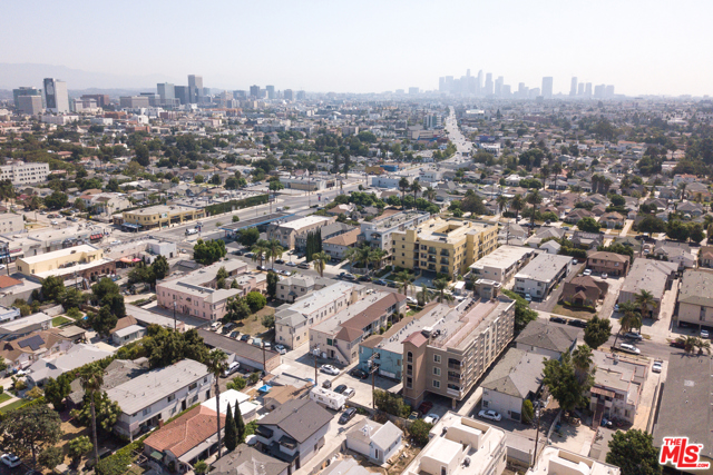 4 Bed Home for Sale in Los Angeles, California