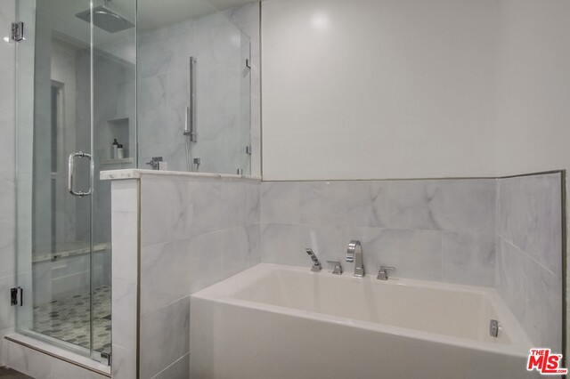 2705 ROBINSON Street, Redondo Beach, California 90278, 4 Bedrooms Bedrooms, ,3 BathroomsBathrooms,Residential,Sold,ROBINSON,17225096