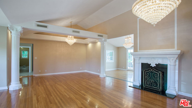 5 Bed Home for Sale in Encino, California