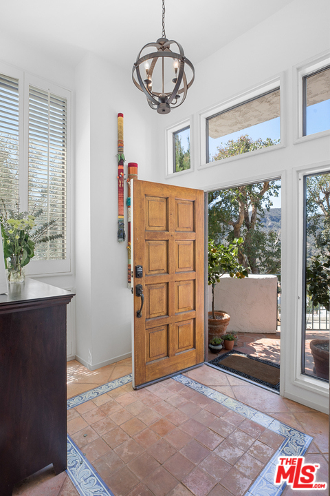 2 Bed Home for Sale in Pacific Palisades, California